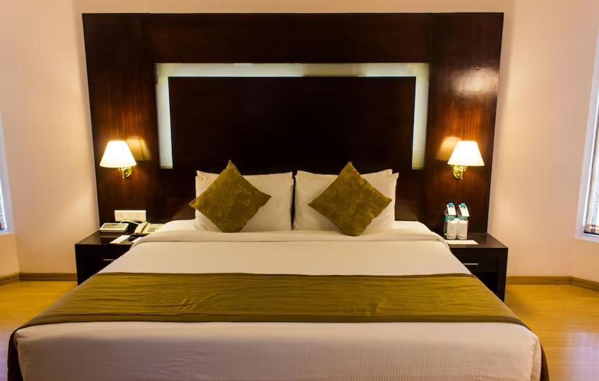 होटल The Quilon And Convention Center