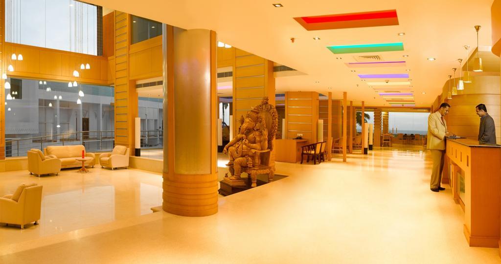 होटल The Quilon And Convention Center 5*